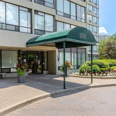 26,&nbsp;Hanover, Queen Street Corridor, Brampton