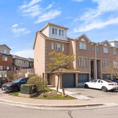 19,&nbsp;Spadina, Brampton West, Brampton