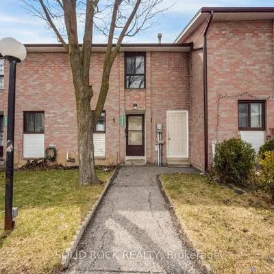 332,&nbsp;Fleetwood, Southgate, Brampton