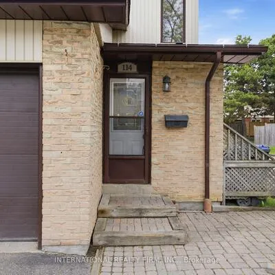 114,&nbsp;Foster, Brampton North, Brampton