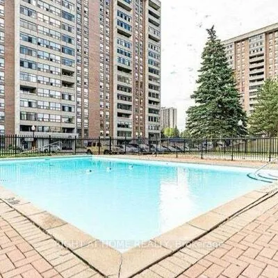 25,&nbsp;Kensington, Queen Street Corridor, Brampton