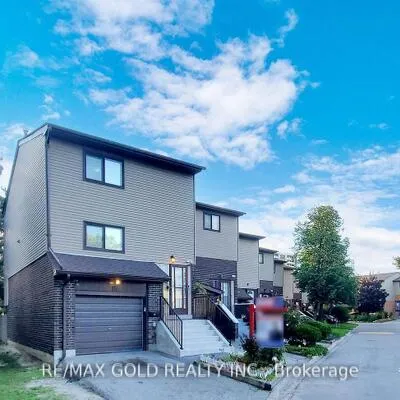 18,&nbsp;Carleton, Bramalea West Industrial, Brampton