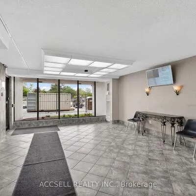 17,&nbsp;Knightsbridge, Queen Street Corridor, Brampton