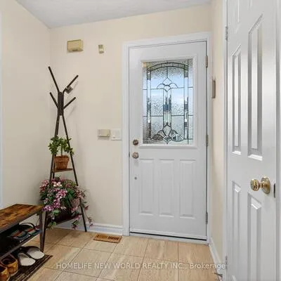 74,&nbsp;Heathcliffe, Central Park, Brampton