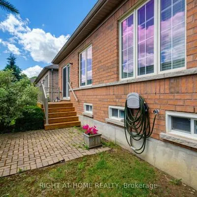 39,&nbsp;Lacorra, Sandringham-Wellington, Brampton