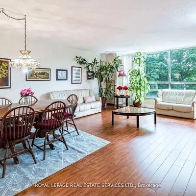 310,&nbsp;Mill, Brampton South, Brampton