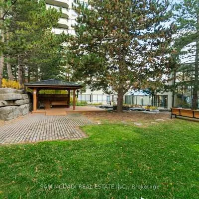 24,&nbsp;Hanover, Queen Street Corridor, Brampton