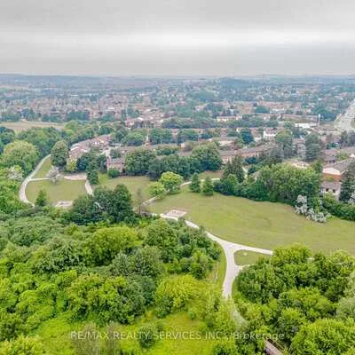 47,&nbsp;Dawson, Brampton North, Brampton