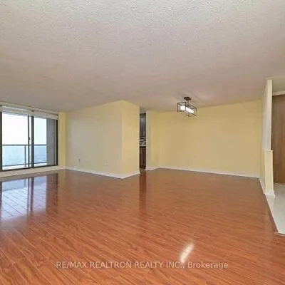 21,&nbsp;Knightsbridge, Queen Street Corridor, Brampton