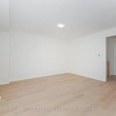 16,&nbsp;Ravenscraig, Cookstown, Innisfil
