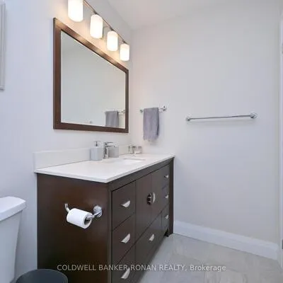 32, Church, Schomberg, King