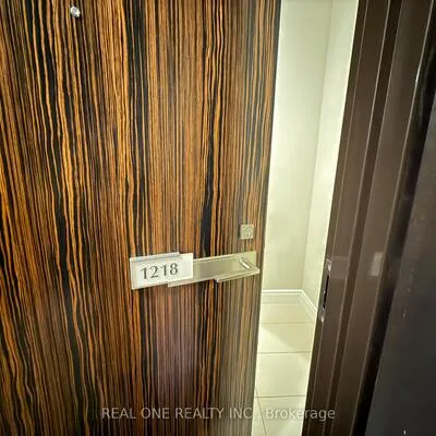 325,&nbsp;South Park, Commerce Valley, Markham
