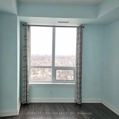 7161, Yonge, Grandview, Markham