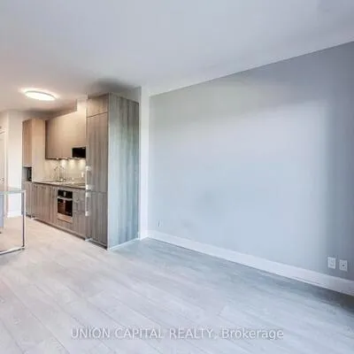 38,&nbsp;Water Walk, Unionville, Markham