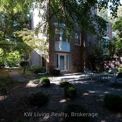 96,&nbsp;Confederation, Thornhill, Markham