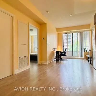 18,&nbsp;Uptown, Unionville, Markham