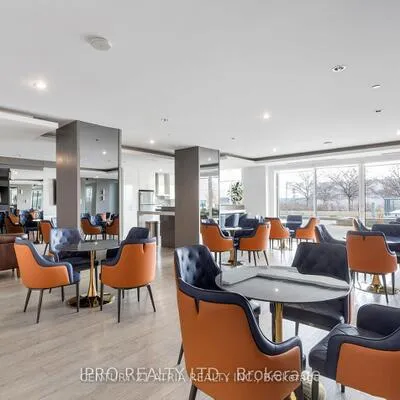 7161,&nbsp;Yonge, Grandview, Markham