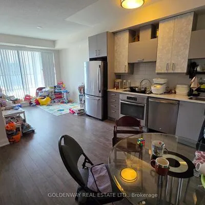 18,&nbsp;Uptown, Unionville, Markham