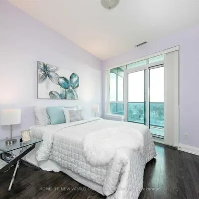 7161,&nbsp;Yonge, Thornhill, Markham