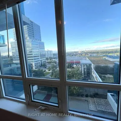 7165,&nbsp;Yonge, Grandview, Markham