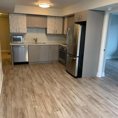 18,&nbsp;Uptown, Unionville, Markham