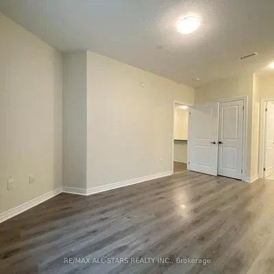 39,&nbsp;New Delhi, Cedarwood, Markham