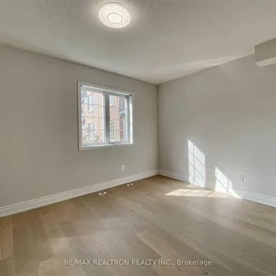 1,&nbsp;Alpen, Unionville, Markham