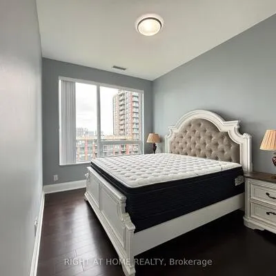 28,&nbsp;Uptown, Unionville, Markham