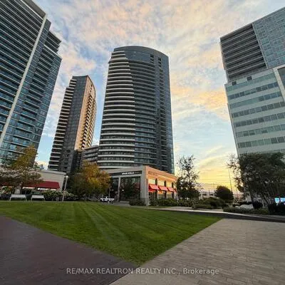 7171,&nbsp;Yonge, Grandview, Markham