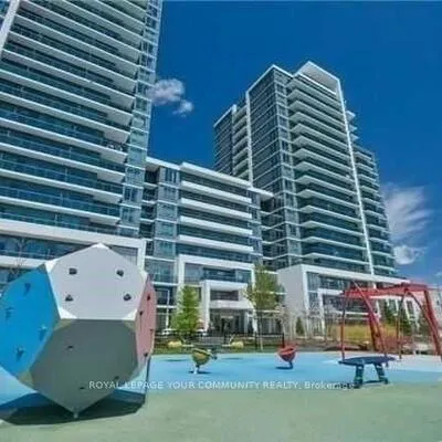 7167, Yonge, Thornhill, Markham