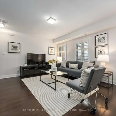 326,&nbsp;John, Aileen-Willowbrook, Markham