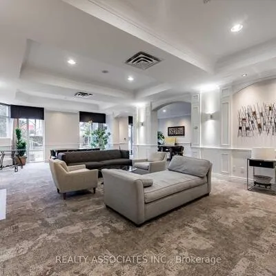 130, Pond, Commerce Valley, Markham