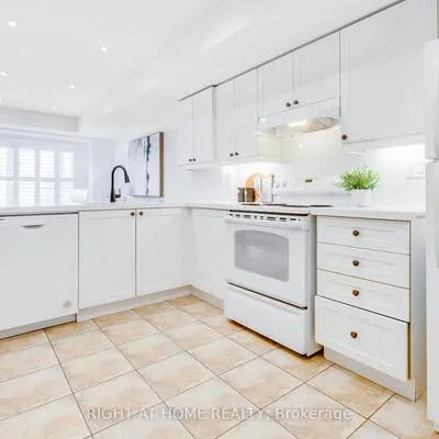 312,&nbsp;John, Aileen-Willowbrook, Markham