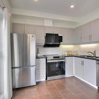 40,&nbsp;Leitchcroft, Commerce Valley, Markham