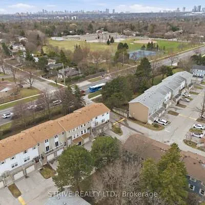 1718,&nbsp;John, Bayview Fairway-Bayview Country Club Estates, Markham