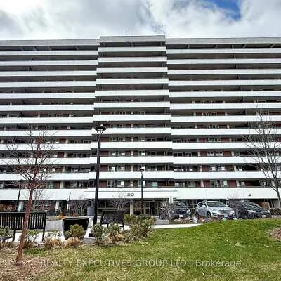 80,&nbsp;Inverlochy, Royal Orchard, Markham