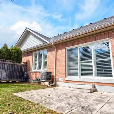 145,&nbsp;Louisbourg, Greensborough, Markham