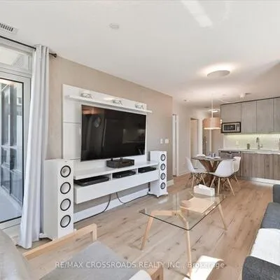 25,&nbsp;Water Walk, Unionville, Markham