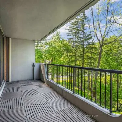 7811,&nbsp;Yonge, Thornhill, Markham
