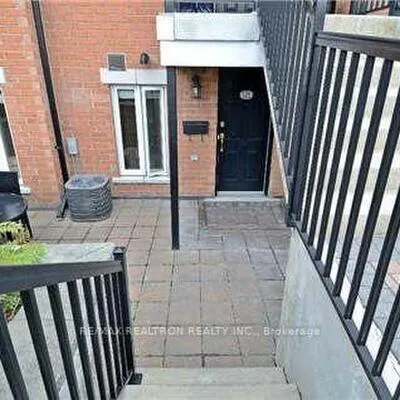 306,&nbsp;John, Aileen-Willowbrook, Markham