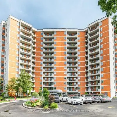 7811,&nbsp;Yonge, Thornhill, Markham