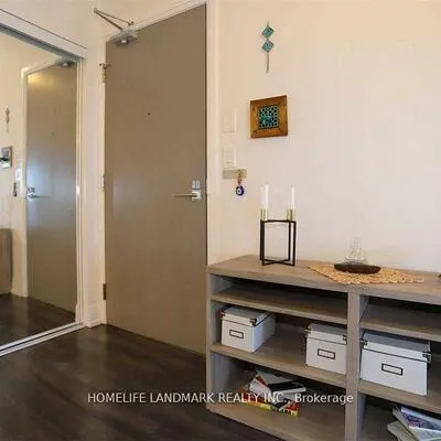 7165,&nbsp;Yonge, Thornhill, Markham