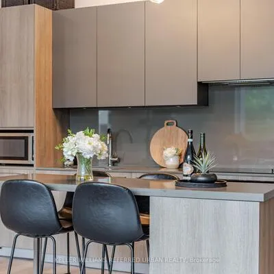 38,&nbsp;Water Walk, Unionville, Markham