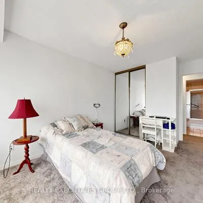 8111,&nbsp;Yonge, Royal Orchard, Markham