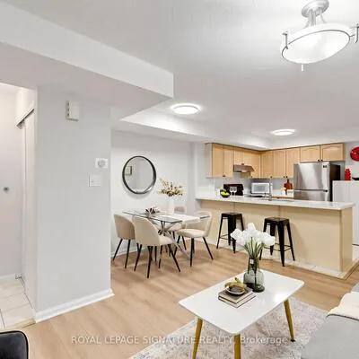 306,&nbsp;John, Aileen-Willowbrook, Markham