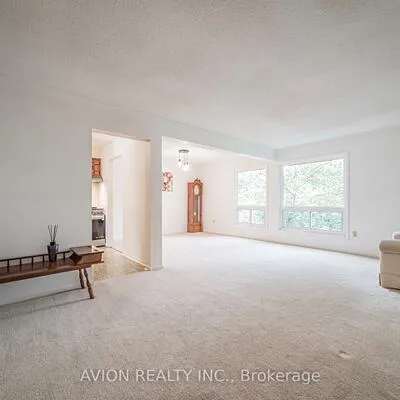 646,&nbsp;Village, Unionville, Markham