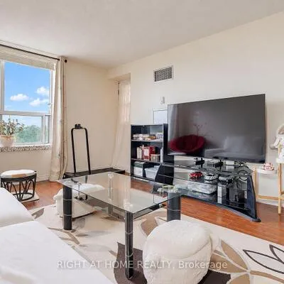 2200,&nbsp;John, German Mills, Markham