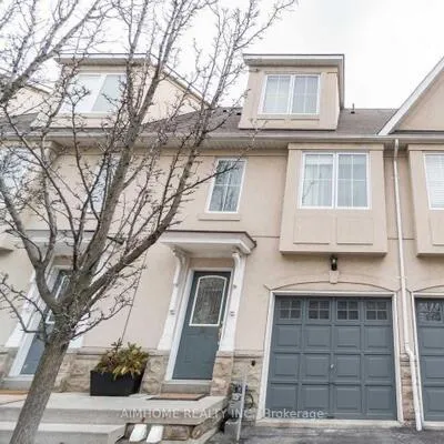 800,&nbsp;Dundas, Erindale, Mississauga