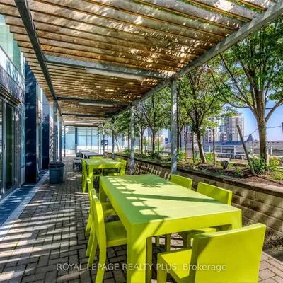 365, Prince Of Wales, City Centre, Mississauga