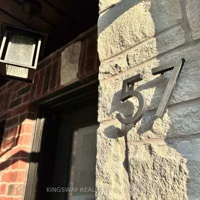 30, Lunar, Streetsville, Mississauga